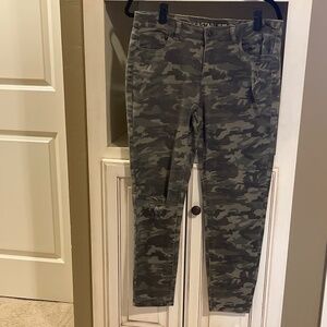 Camo Vanilla Star Mid-rise, Skinny
